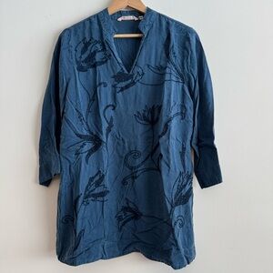 Soft Surroundings blue embroidered lyocell tunic top size medium